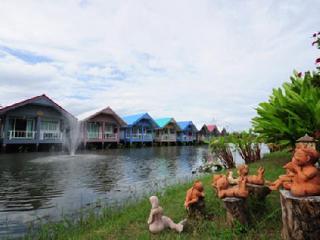 Baan Chay Namm Resort Bangkok Esterno foto